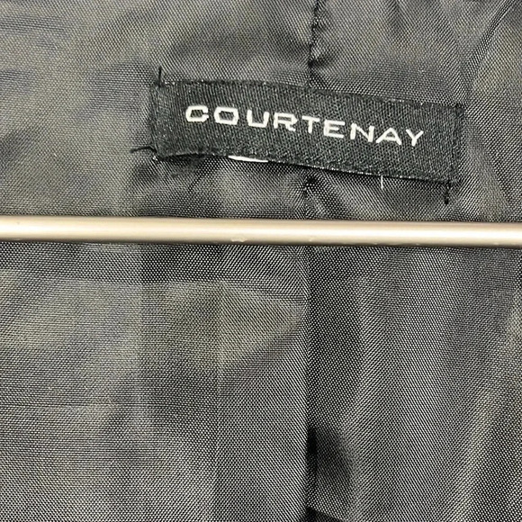 Courtenay Womens Jacket S/M Gray Black Plaid Notched Collar Button Up Short EUC - Picture 2 of 13